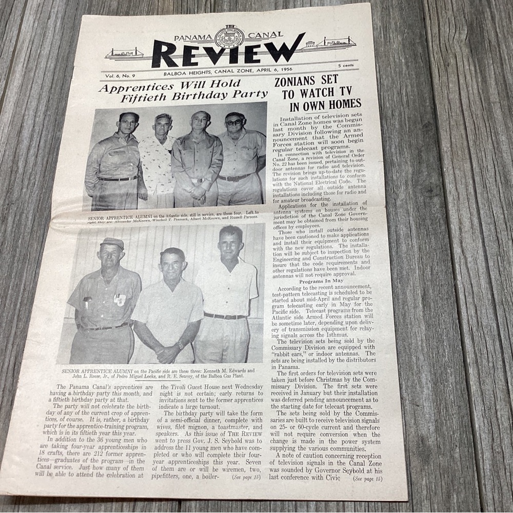 The Panama Canal REVIEW  Publication April 6 1956 Ships Shipping VINTAGE